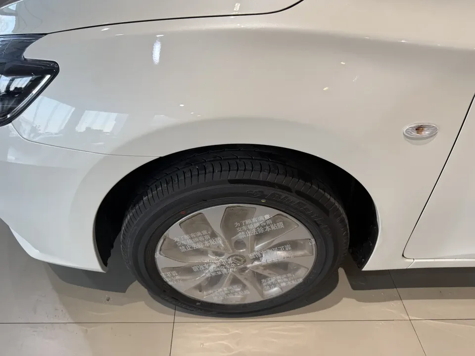 Nissan Sylphy Sylphy 2024 classic 1.6L XE CVT comfort version 2026 — thumbnail 2