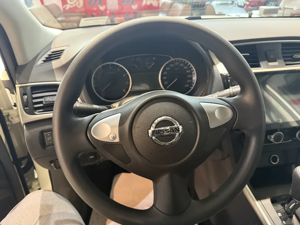 Nissan Sylphy Sylphy 2024 classic 1.6L XE CVT comfort version 2026 — thumbnail 5