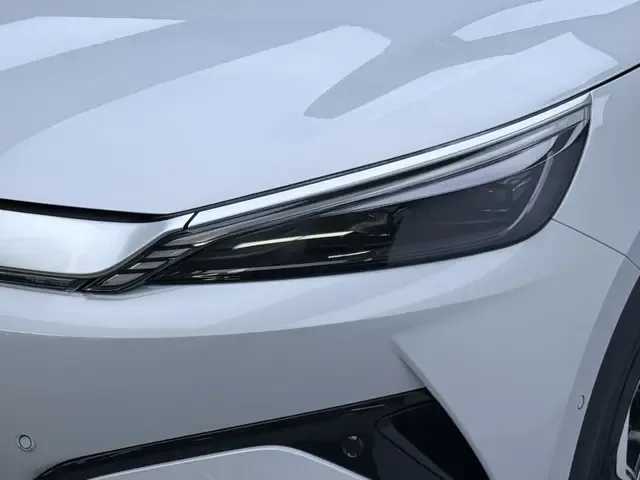 BYD Yuan Plus Intelligent Driving Edition 430KM Leading Edition 2025 — миниатюра 2