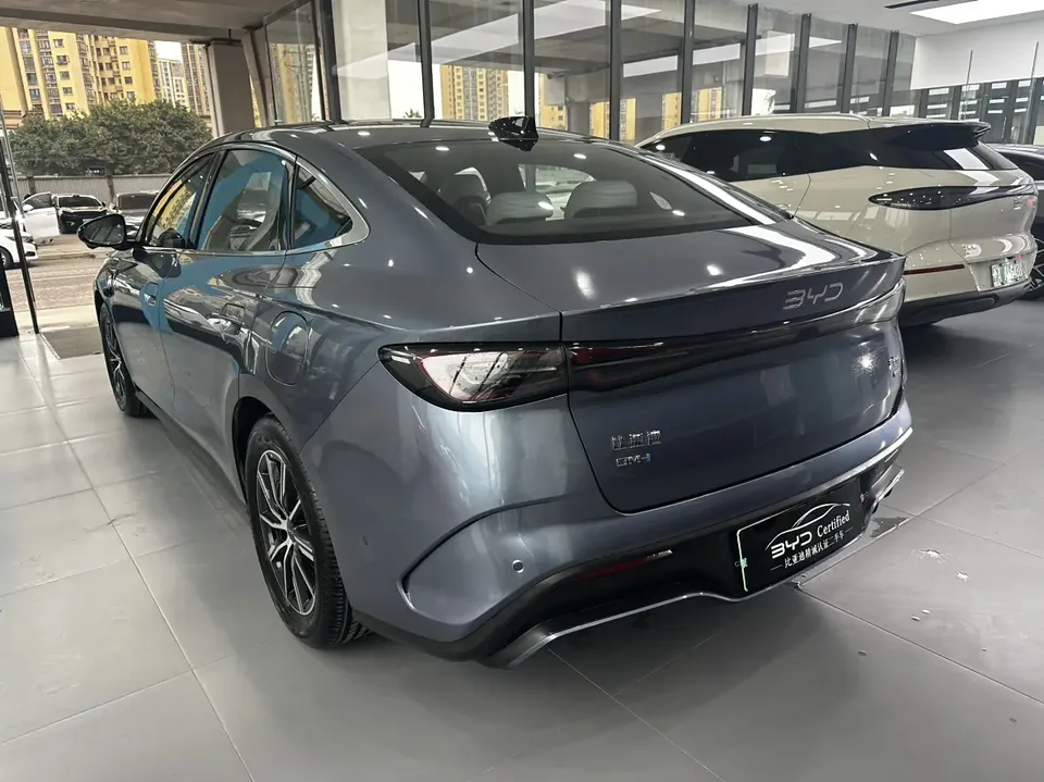 BYD Seal 06DM Intelligent Driving Edition DM-i 120KM Premium Edition 2025 — миниатюра 2