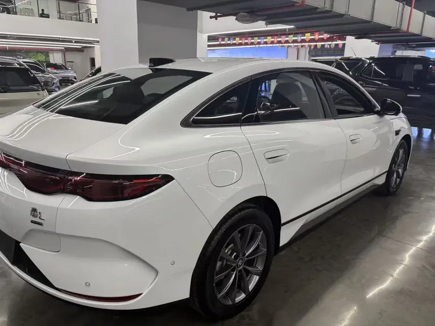 BYD Qin L EV 545km Surpassing Edition 2025 — миниатюра 4
