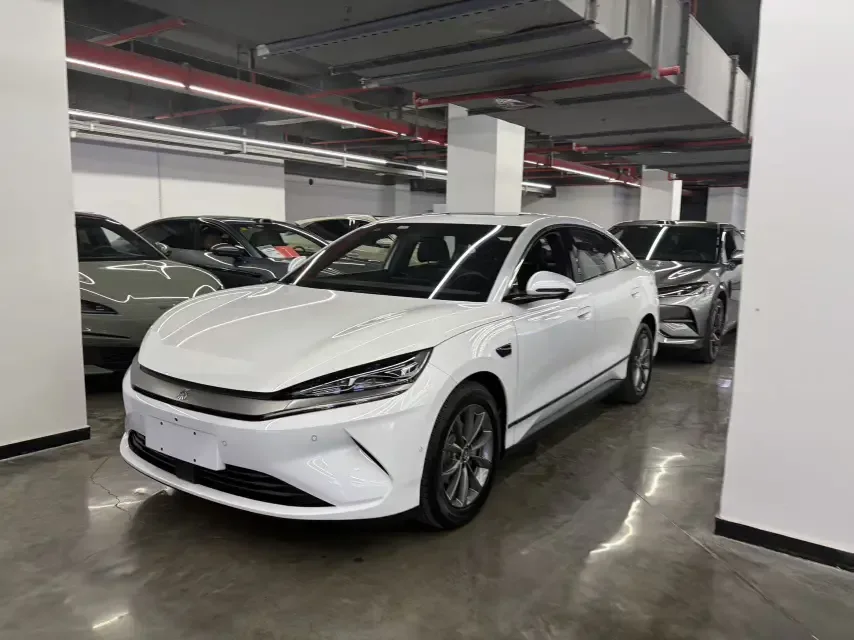 BYD Qin L EV 2025