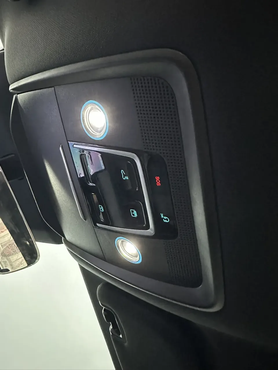 BYD Qin L DM Intelligent Driving Edition DM-i 120KM Leading Edition 2025 — миниатюра 2