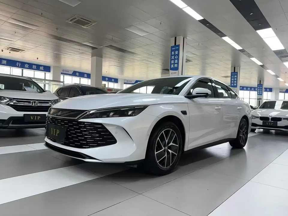 BYD Qin L DM 2025