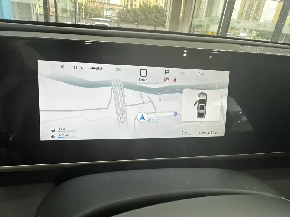 BYD Qin L DM Intelligent Driving Edition DM-i 120KM Beyond Edition 2025 — миниатюра 3