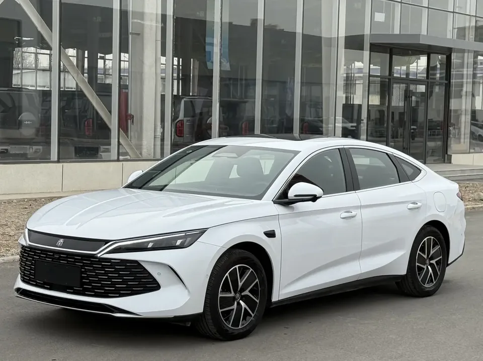 BYD Qin L DM 2025