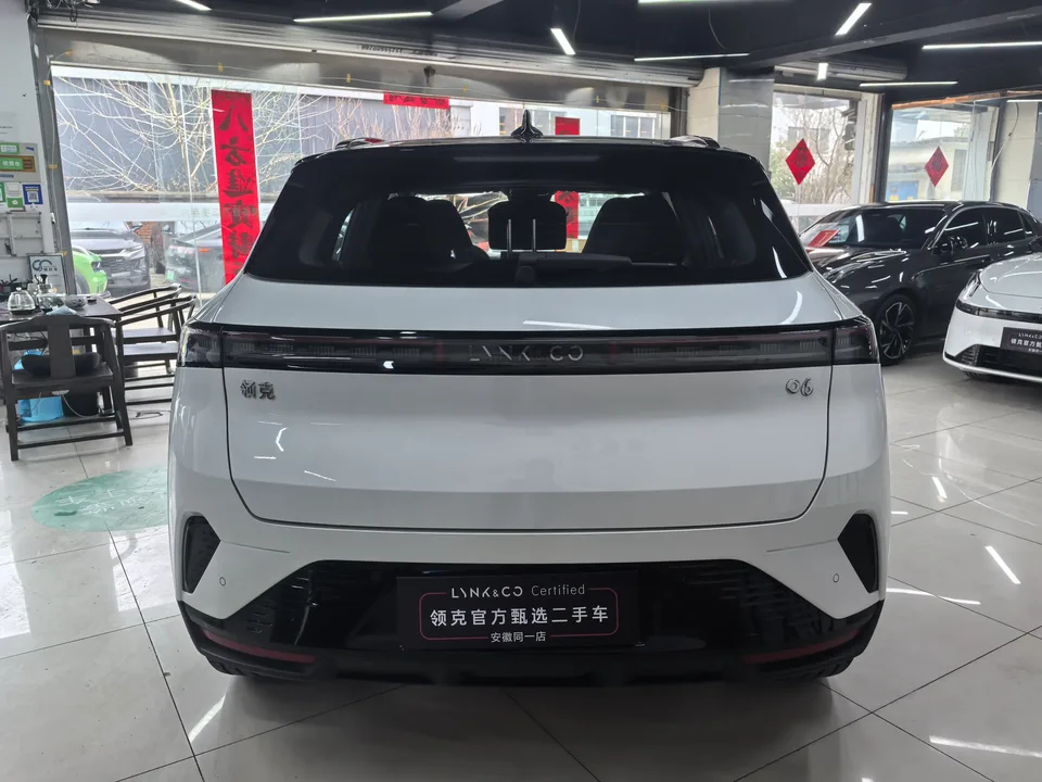 Lynk & Co 06 Lynk & Co 06 2025 Renew 1.5T Halo 2025 — миниатюра 5