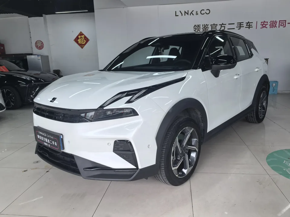 Lynk & Co 06 2025