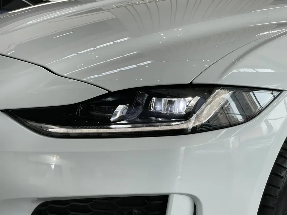 Jaguar XEL Jaguar XEL 2022 2.0T 250PS R-DYNAMIC S Progressive Sports Edition 2022 — thumbnail 2