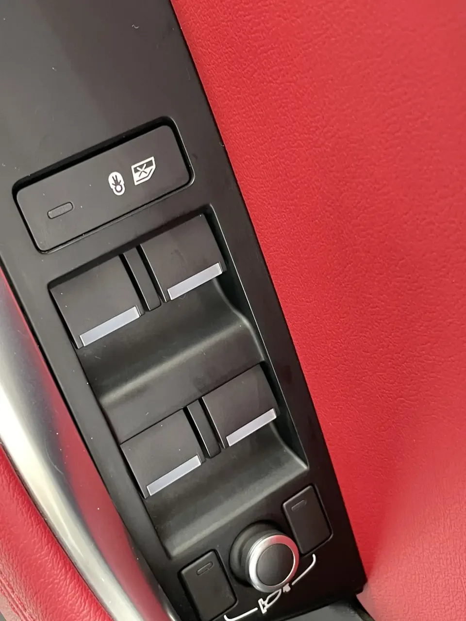 Jaguar XEL Jaguar XEL 2022 2.0T 250PS R-DYNAMIC S Progressive Sports Edition 2022 — thumbnail 3
