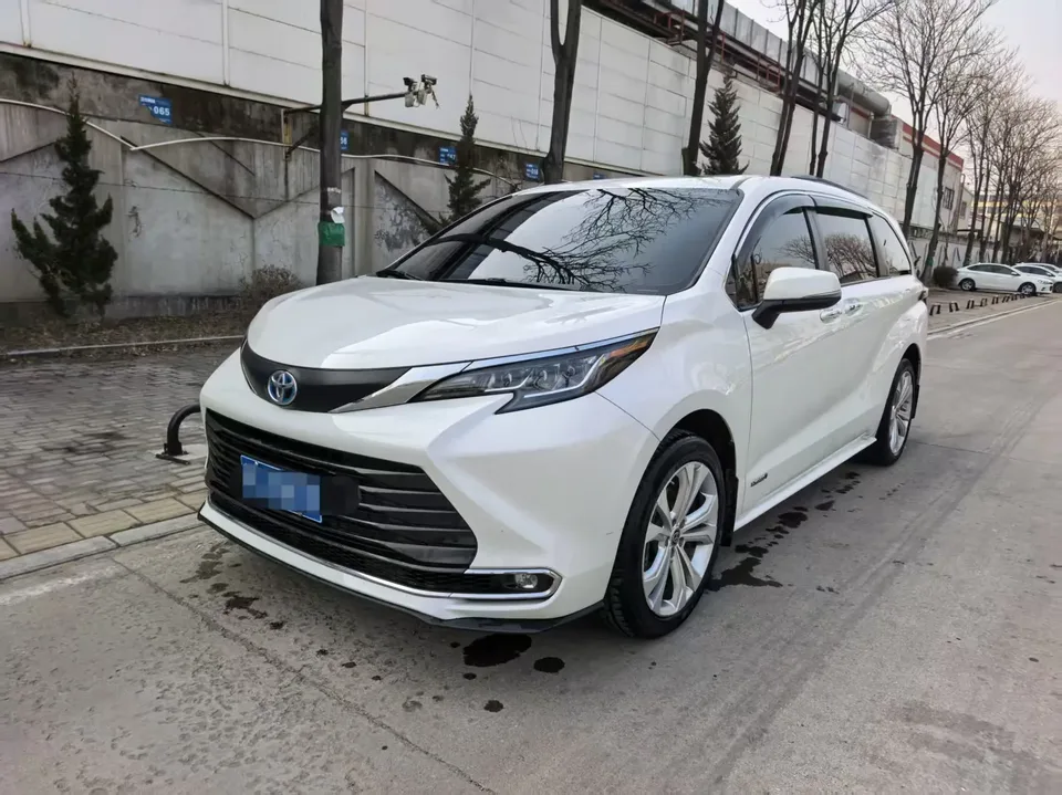 Toyota Sienna 2022
