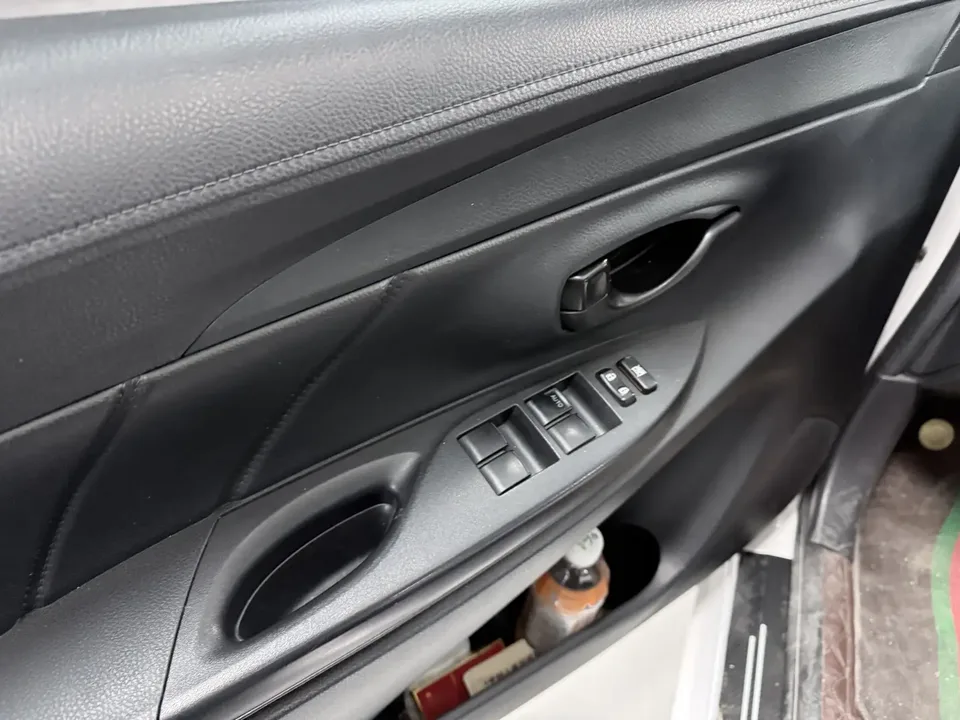 Toyota Vios FS Vios FS 2021 1.5L CVT Fenchi Edition 2023 — миниатюра 5