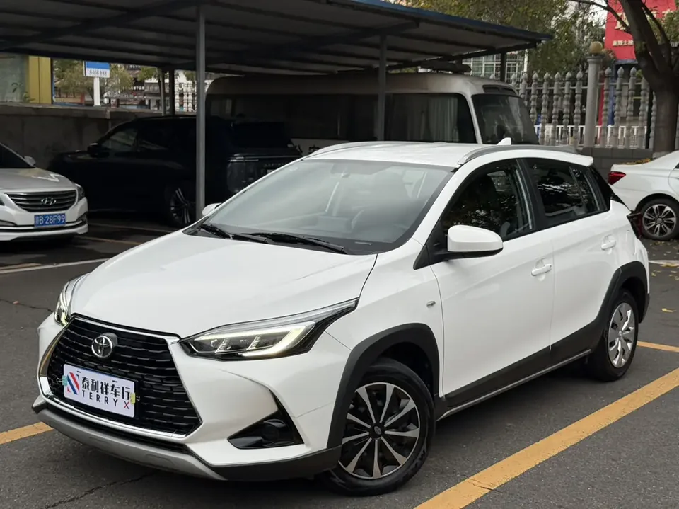Toyota Yaris L Yaris L 2022 YARiS L Zhixuan 2022 Zhixuan X 1.5L CVT leading PLUS version 2022 — photo 1, buy with delivery to Moscow