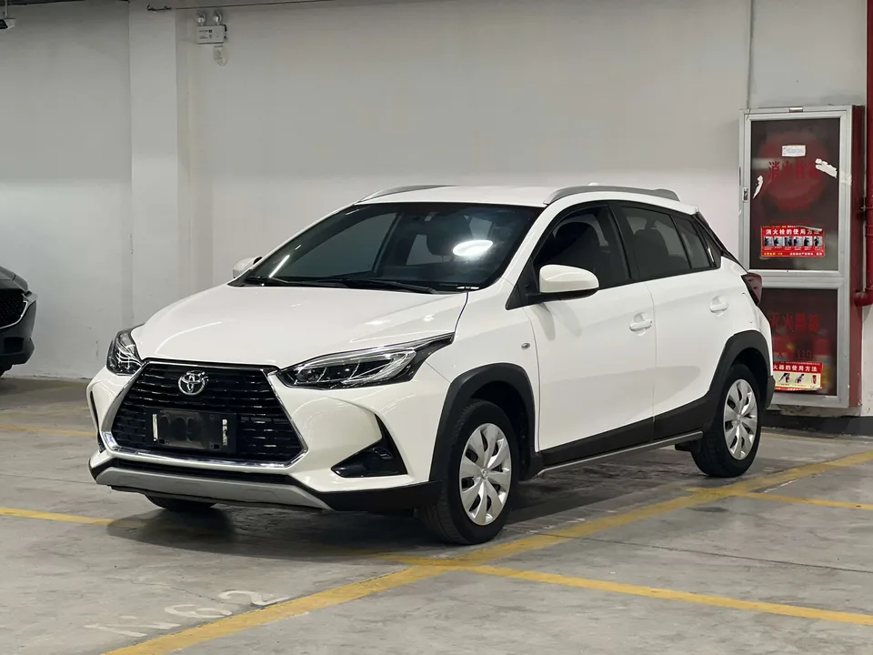 Toyota Yaris L 2022