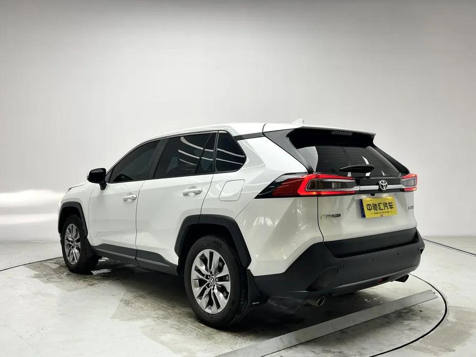 Toyota Willanda 2.0L two-wheel drive leading version 2023 — миниатюра 2