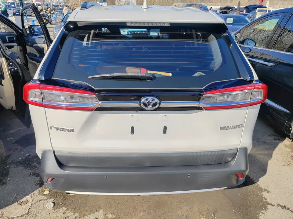 Toyota Willanda 2.0L two-wheel drive luxury PLUS version 2022 — миниатюра 5