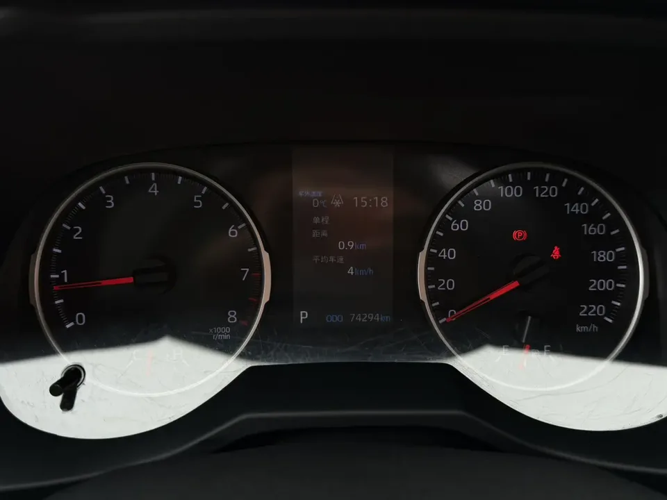 Toyota Willanda 2.0L two-wheel drive luxury PLUS version 2023 — миниатюра 5