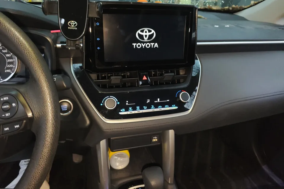 Toyota CorollaCross 2.0L Elite Edition 2022 — миниатюра 4