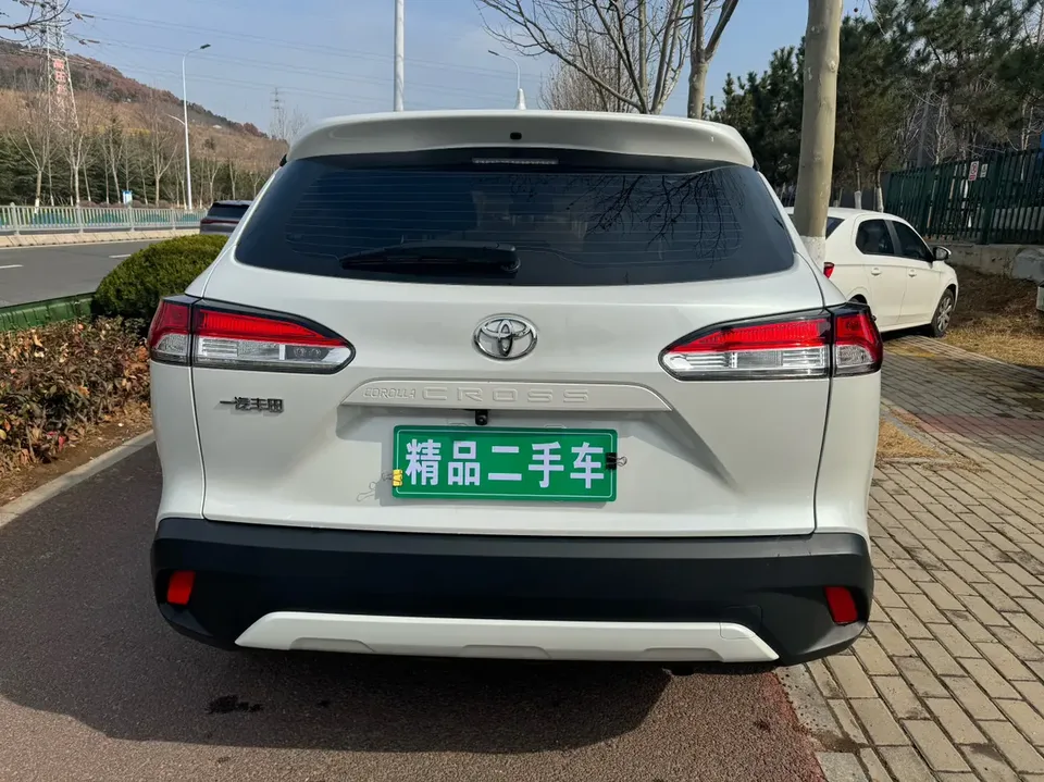 Toyota CorollaCross 2.0L CVT Pioneer Edition 2024 — миниатюра 4