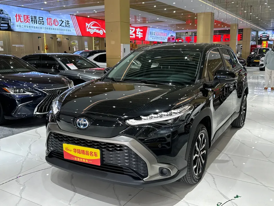 Toyota Frontlander 2024