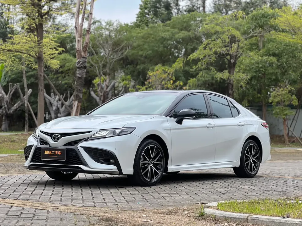 Toyota Camry 2023