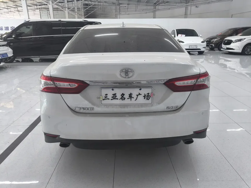 Toyota Camry 2.0G Deluxe Edition 2023 — миниатюра 2