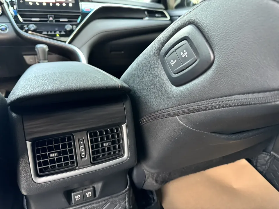 Toyota Camry 2.0GVP Leading Edition 2023 — миниатюра 3