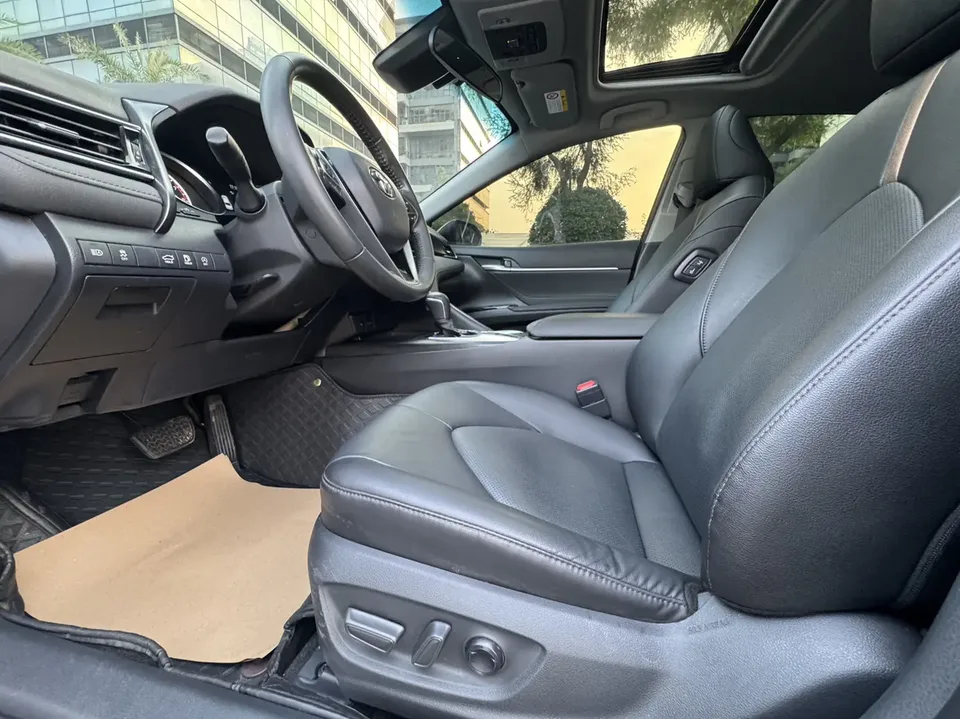 Toyota Camry 2.0GVP Leading Edition 2023 — миниатюра 4