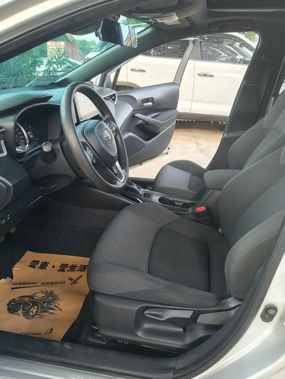 Toyota Levin 2022 Lelink 185T CVT Luxury Edition 2023 — миниатюра 5
