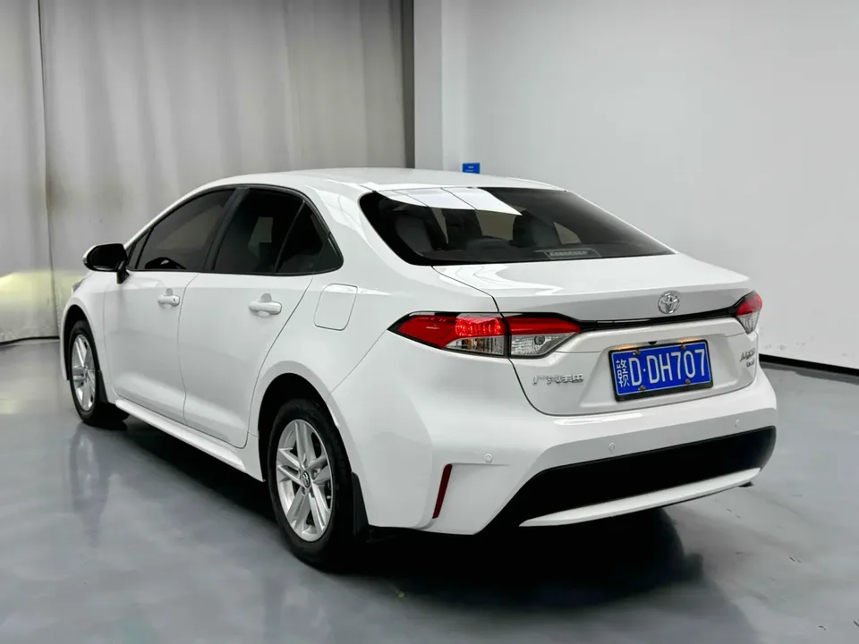 Toyota Levin 2022 Lelink 185T CVT Luxury Edition 2022 — миниатюра 5