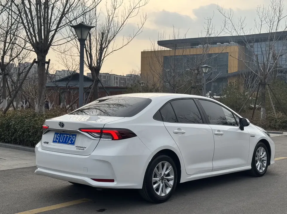 Toyota Corolla Corolla 2023 Intelligent Electric Hybrid Dual Engine 1.8L E-CVT Pioneer Edition 2023 — thumbnail 2