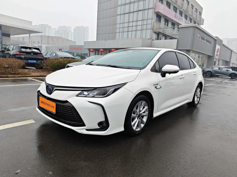 Toyota Corolla Corolla 2023 Intelligent Electric Hybrid Dual Engine 1.8L E-CVT Elite Edition 2023 — фото 1, купить с доставкой в Москву