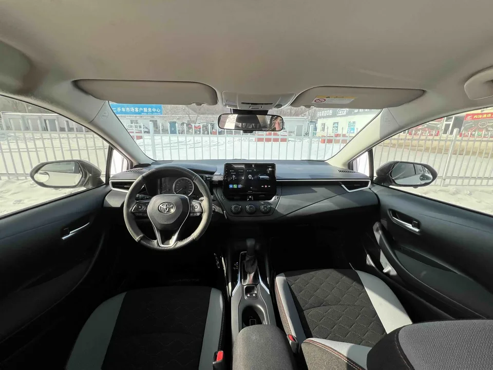 Toyota Corolla 1.2T S-CVT Pioneer PLUS Edition 2022 — миниатюра 2