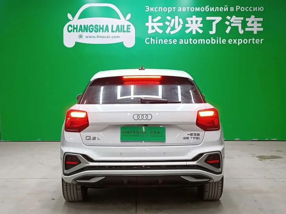 Audi Q2L Audi Q2L 2022 35 TFSI aggressive and dynamic model 2023 — миниатюра 5