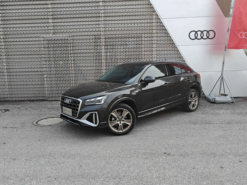 Audi Q2L 2025