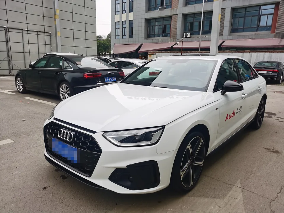 Audi a4 l 2024
