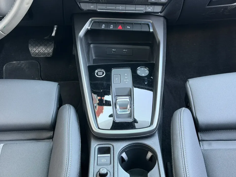 Audi A3 Sportback 35 TFSI stylish and sporty 2022 — миниатюра 5