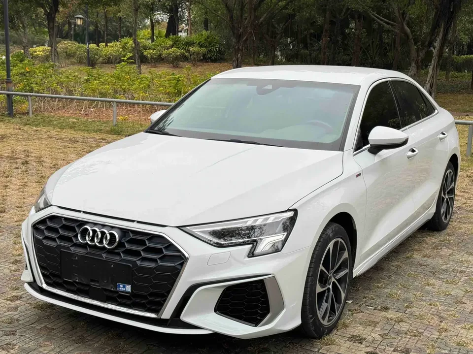 Audi A3 A3L Limousine 35 TFSI aggressive and sporty 2022 — фото 1, купить с доставкой в Москву