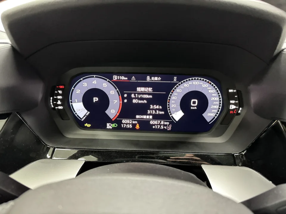 Audi A3 Audi A3 2025 Sportback 35 TFSI Flying Spur Premium Edition 2025 — миниатюра 4
