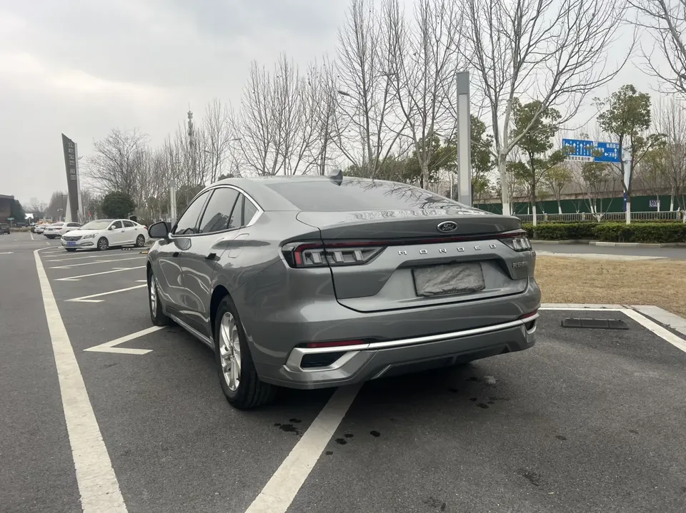 Ford Mondeo Mondeo EcoBoost 180 Comfort Edition 2024 — миниатюра 2