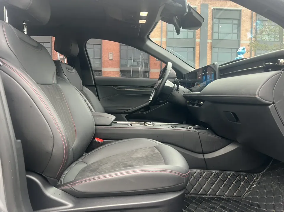 Ford Mondeo Mondeo EcoBoost 180 Comfort Edition 2024 — миниатюра 3