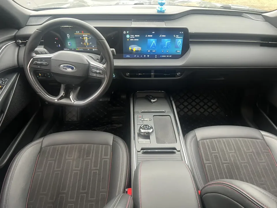 Ford Mondeo Mondeo EcoBoost 180 Comfort Edition 2024 — миниатюра 5