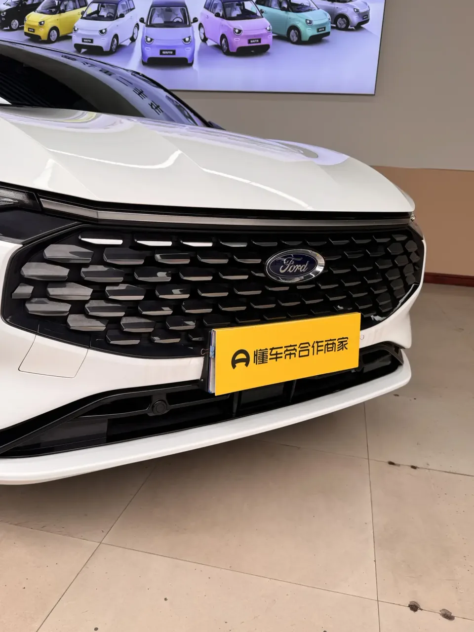 Ford Mondeo facelift EcoBoost 245 luxury model 2022 — миниатюра 4