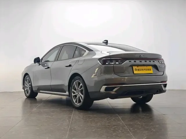 Ford Mondeo Mondeo EcoBoost 180 Luxury 2023 — миниатюра 2