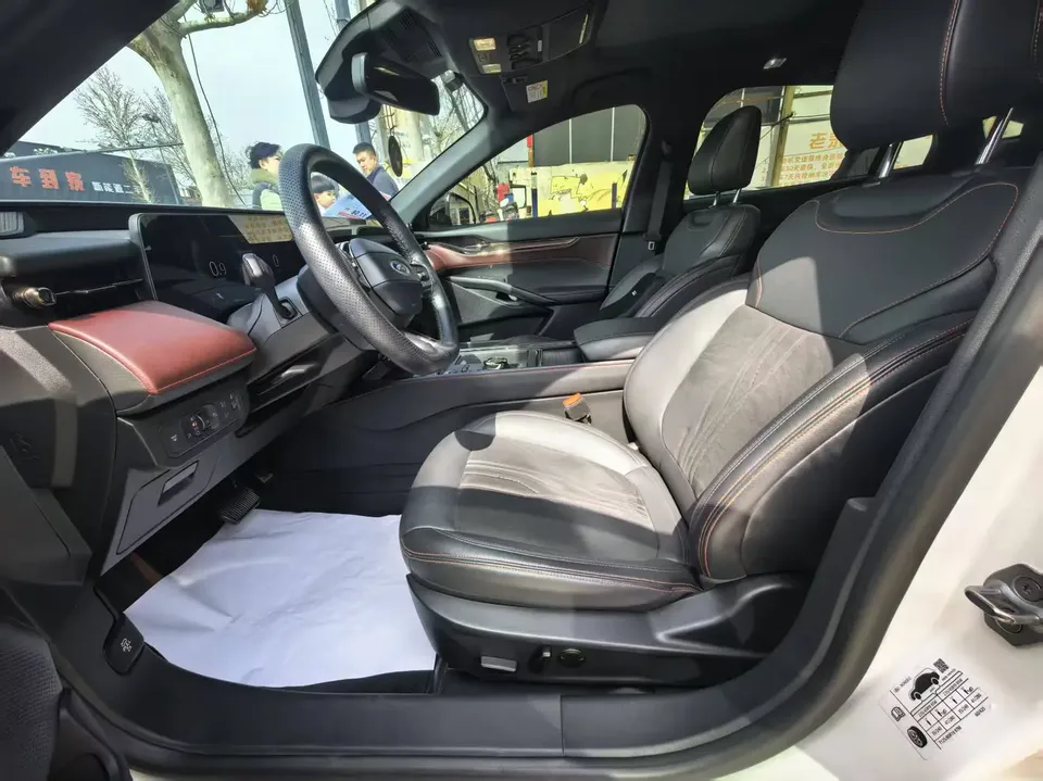Ford Mondeo Mondeo EcoBoost 245 Extreme Edition 2022 — миниатюра 5