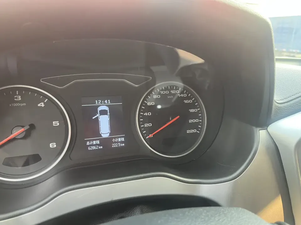 JAC Ruifeng M4 Ruifeng M4 2022 2.0CTI Diesel Manual Jinrui Type 2022 — миниатюра 3