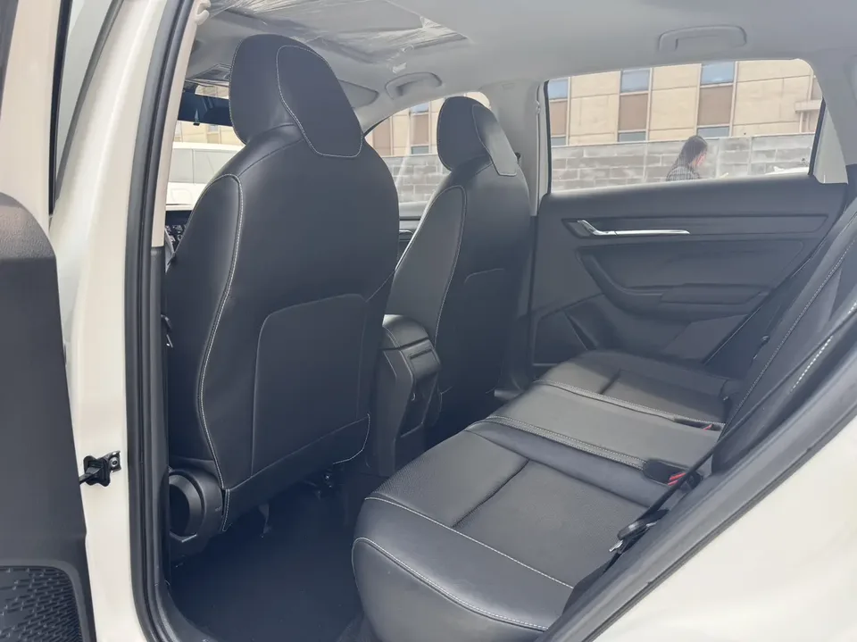 Skoda Comek Comek 2022 1.5L Automatic Comfort Edition 2022 — thumbnail 4