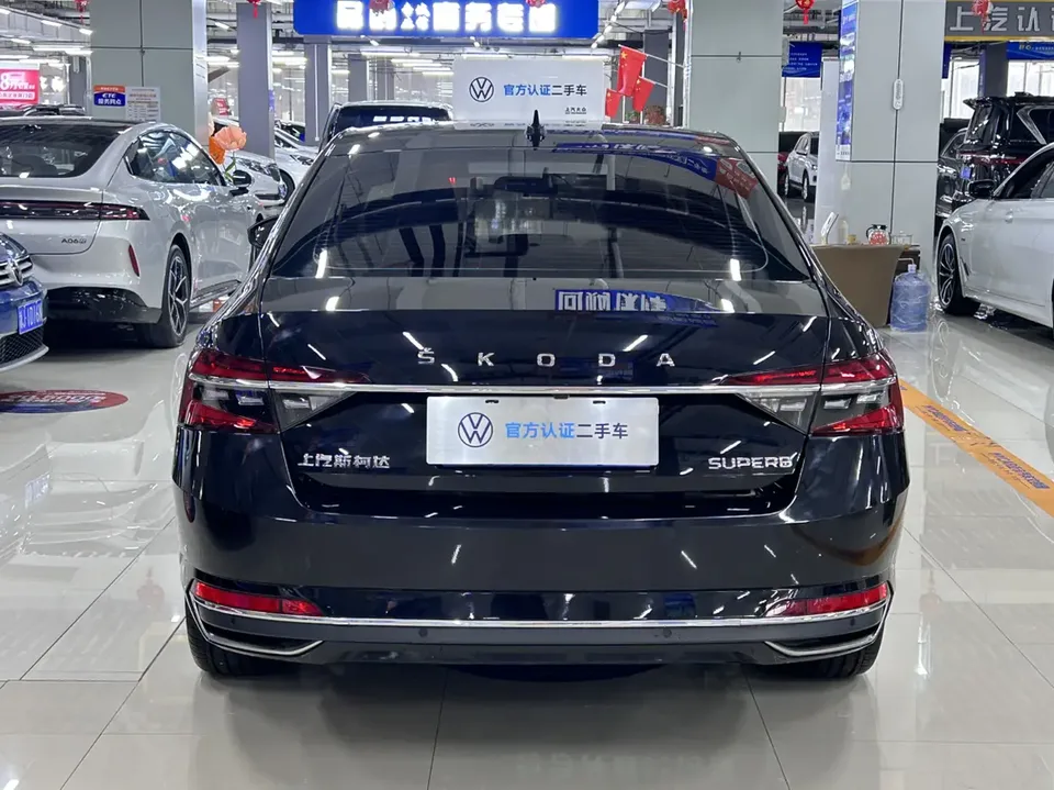 Skoda Speedy Superpa 2024 TSI280 DSG Exclusive Edition 2024 — миниатюра 2