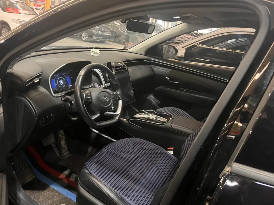 Hyundai tucson l Tucson 2023 Tucson L 1.5T DLX 2WD Luxury Edition 2023 — миниатюра 5