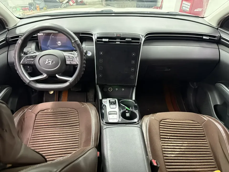 Hyundai tucson l Tucson 2022 Tucson L 1.5T LUX two-wheel drive premium version N Line 2022 — миниатюра 3